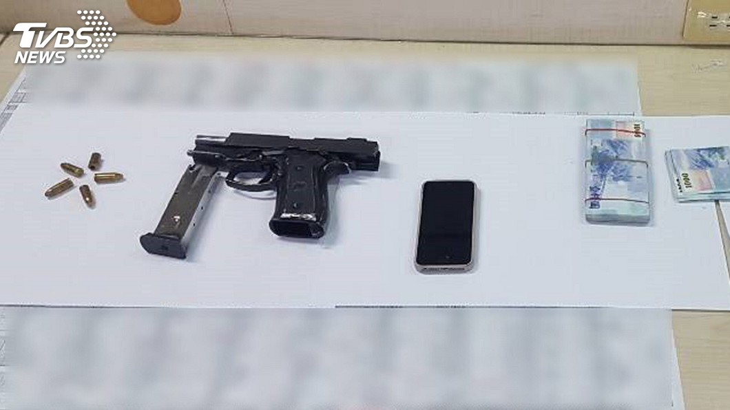 男攜毒開槍拒捕 員警急閃奮勇逮捕送辦