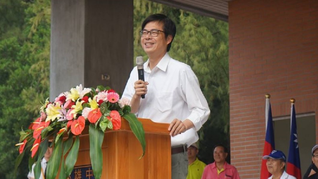 不給學長面子！陳其邁赴母校演講　學弟喊：韓國瑜凍蒜