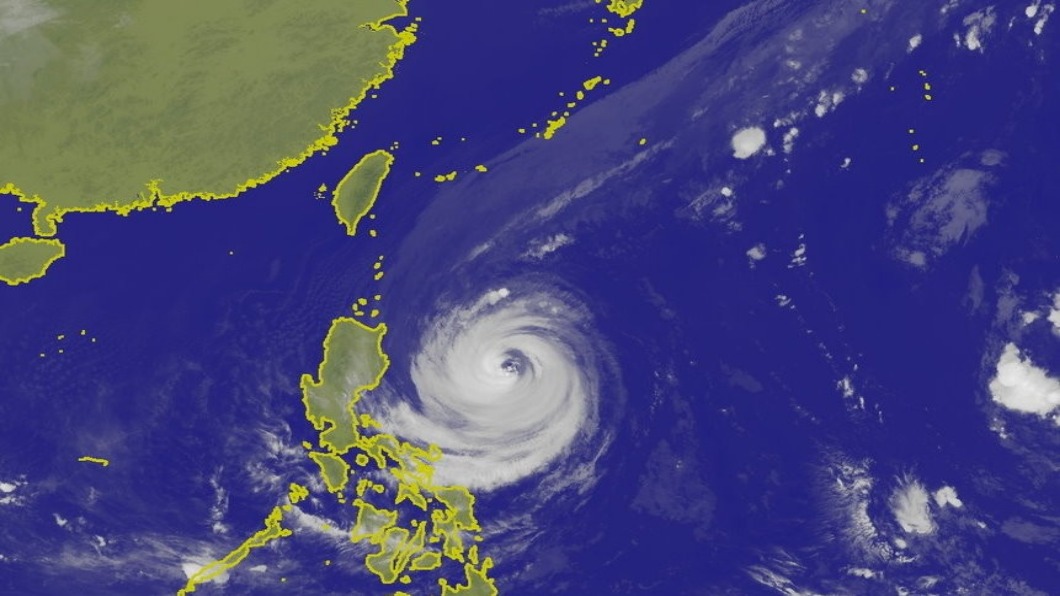 入秋新低溫「宜蘭14.4度」 玉兔北轉連4天豪大雨!