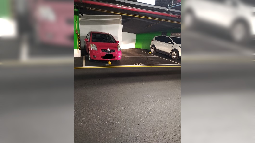沒按照畫線停車 女抱怨網友反聲援車主:這樣停是對的