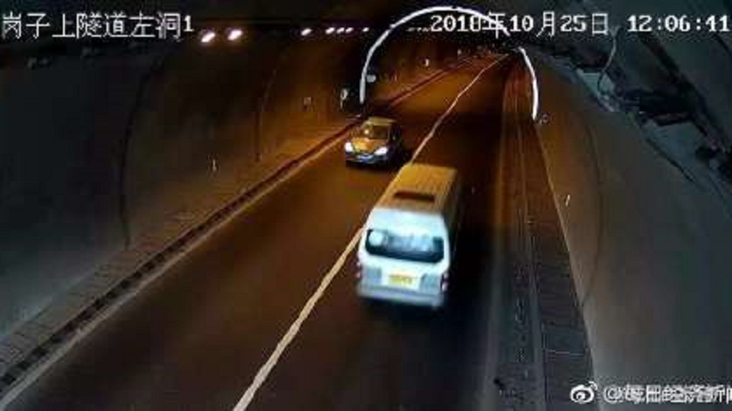 驚險!高速公路逆向30分鐘 駕駛嚇:車子自己飄起來