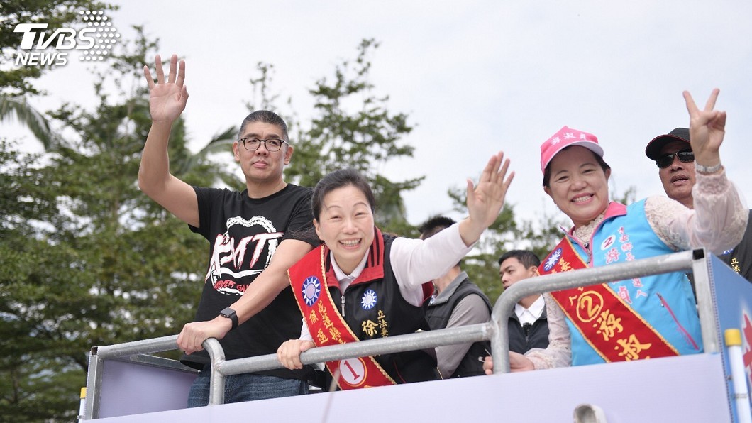 連勝文花蓮陪徐榛蔚掃街　劉曉玫到客家小鎮座談