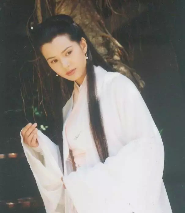 李若彤。圖/翻攝自微博