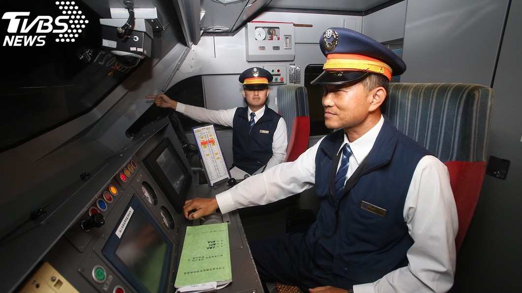 普悠瑪和太魯閣號30日起實施雙人乘務。(圖／中央社)