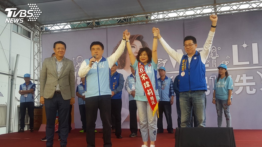 初選為黨禮讓謝立功 郝龍斌讚:宋瑋莉讓我很感動