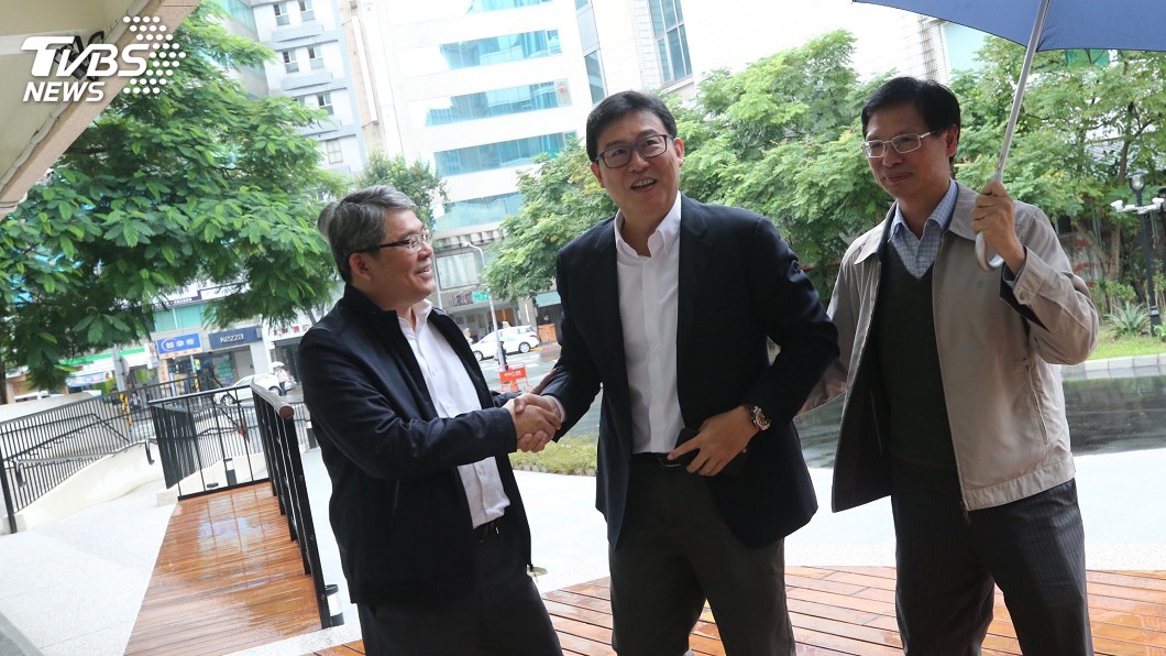 姚文智考察住都中心 內政部:絕無違反行政中立