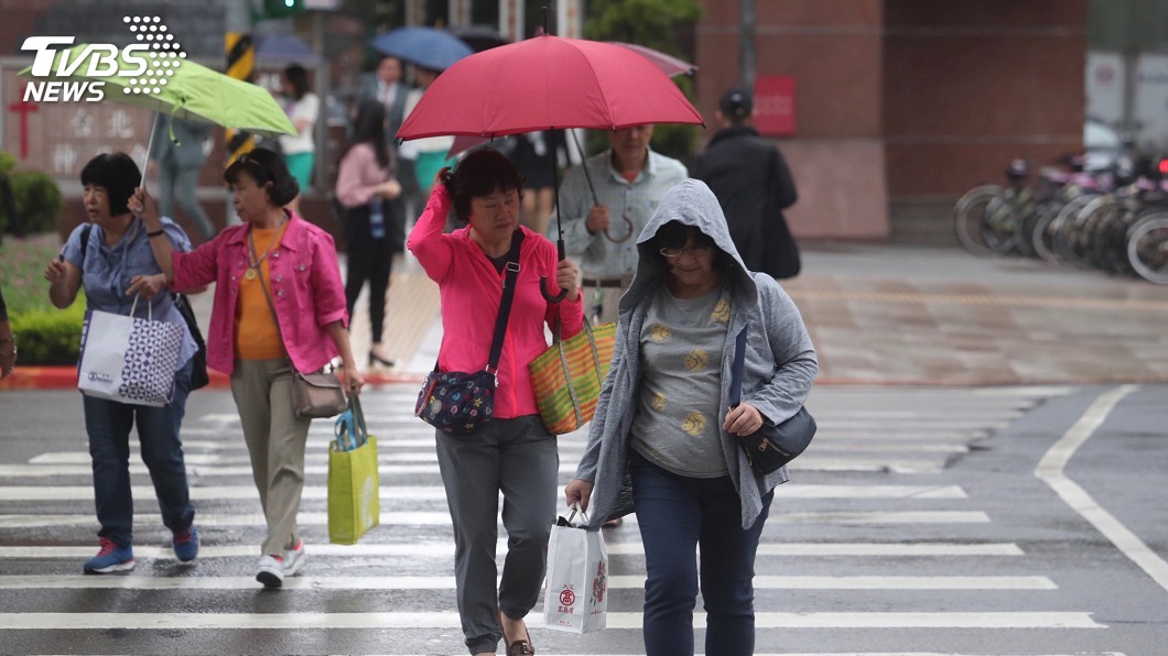 東北風持續影響 北部及東部降雨機率增加