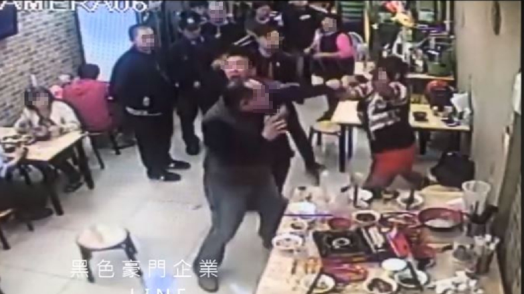 全武行!工人不滿被扣薪水 「烙兄弟」毆打女老闆