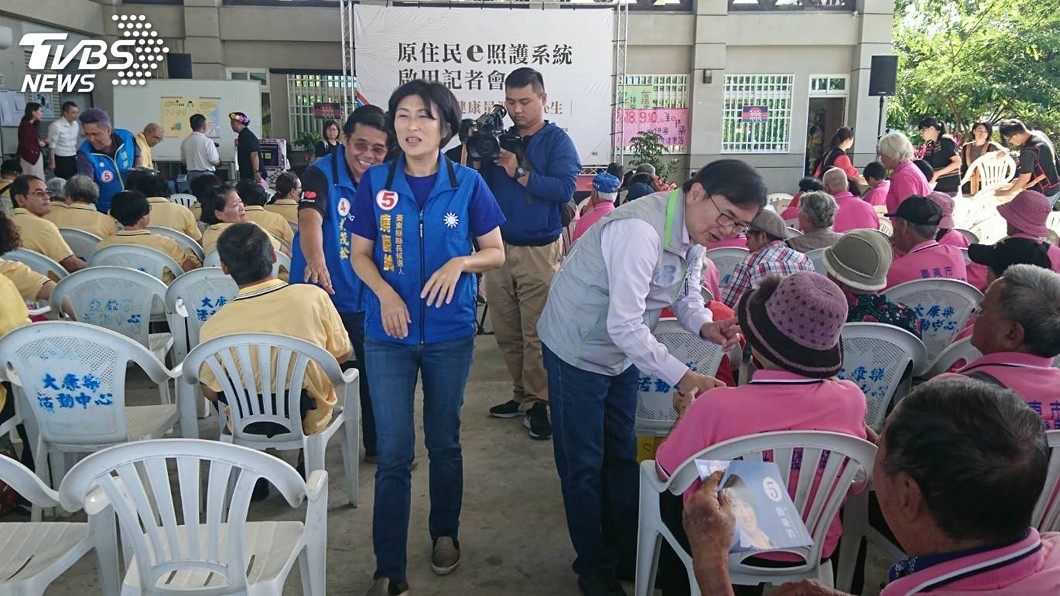 劉櫂豪、饒慶鈴原民部落同框競選 爭取選票