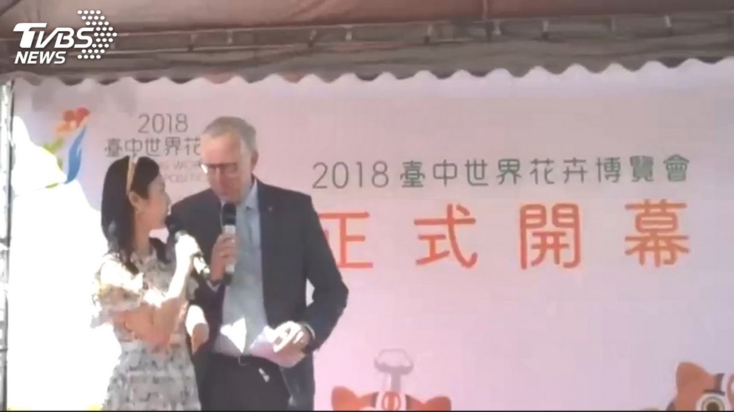 主持花博遭批亂翻譯 女主播:回音很大