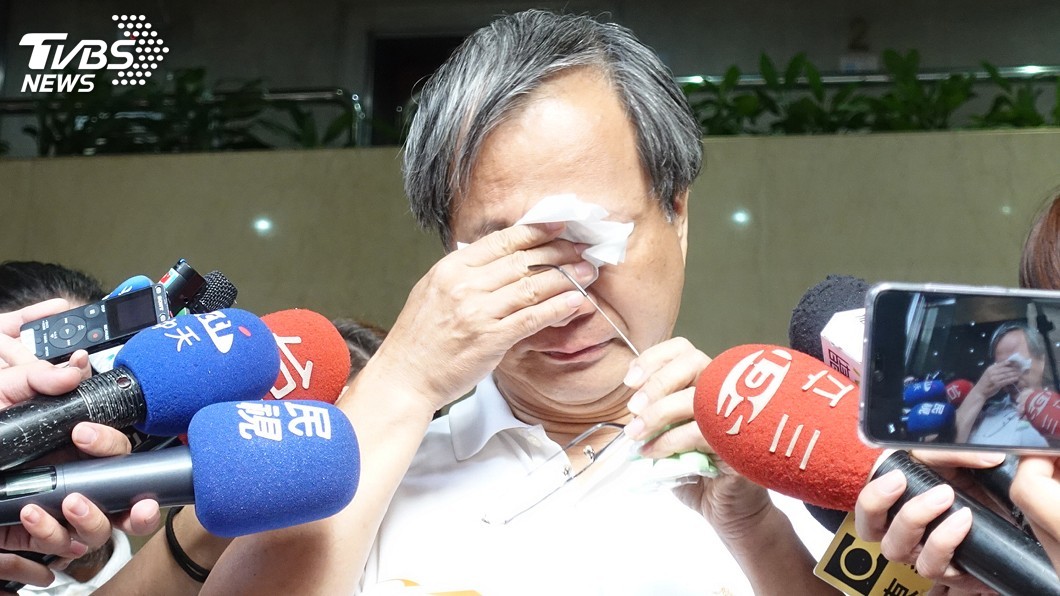 小野痛哭飆淚 他酸:覺得柯文哲票掉不夠?