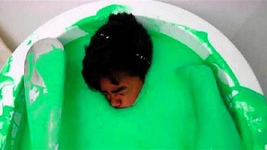 直播主「泡油漆澡」溺斃慘死?超蠢真相曝光
