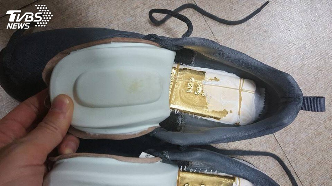 夾帶23公斤黃金入韓 8台籍旅客遭羈押