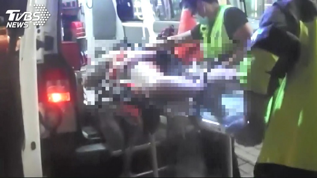 惡煞持刀闖入機車行 砍傷老闆後逃逸