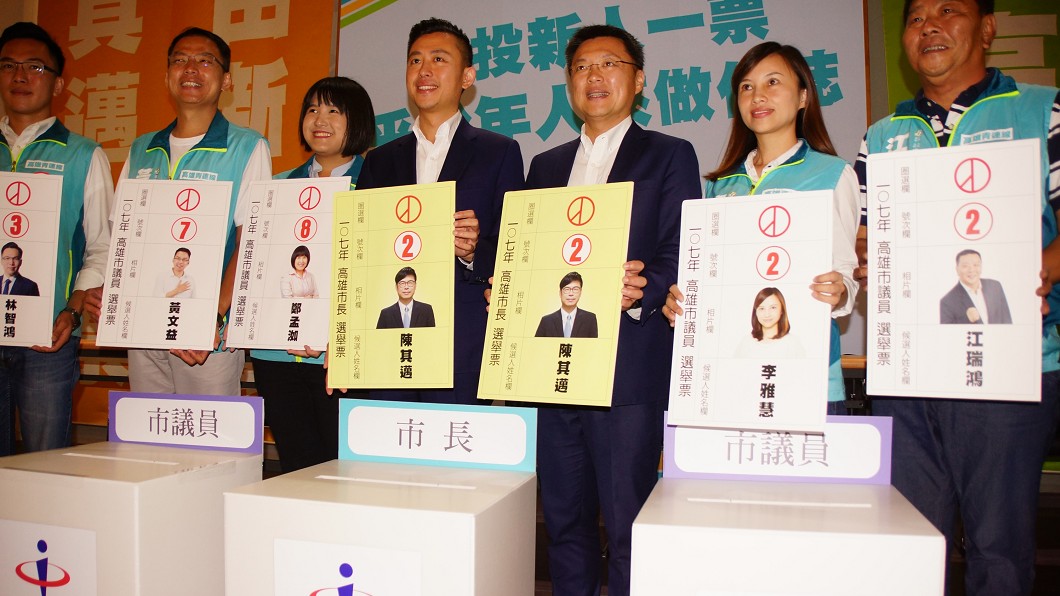 力挺新人！　林智堅為民進黨「高雄青連線」站台