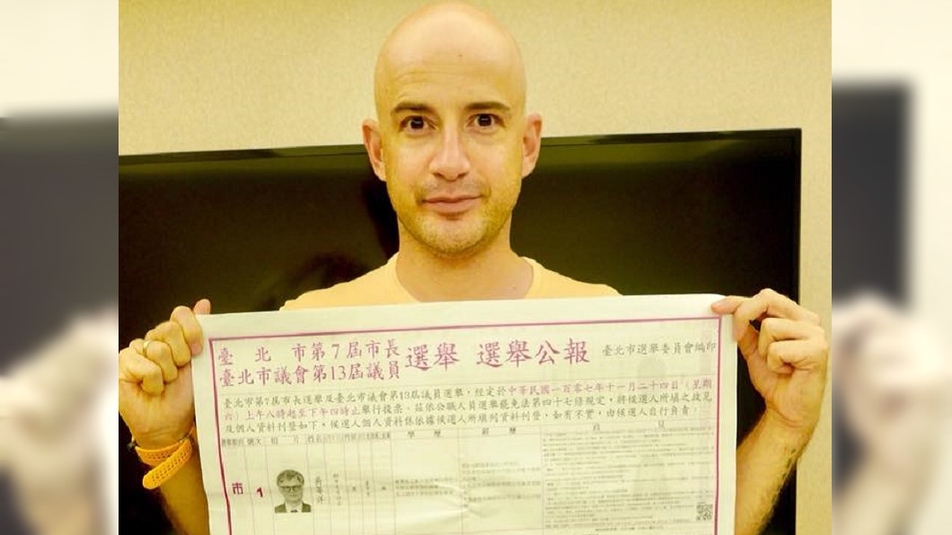 首投族排2小時不怕苦 吳鳳:就算4、5個小時也要投