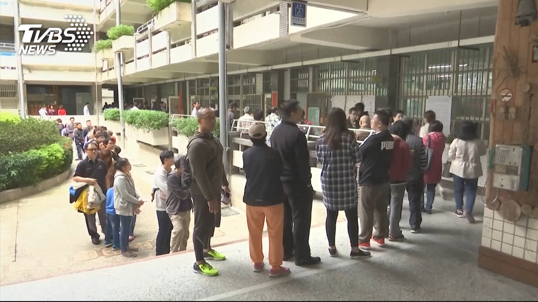 這邊還在投 那邊已開票 日媒評選舉：混亂