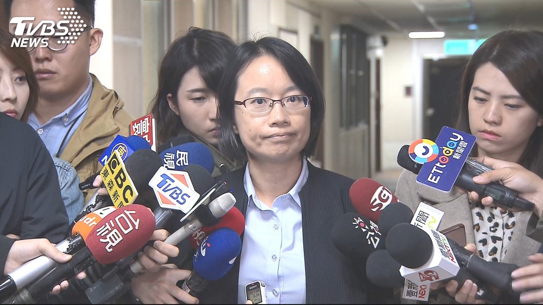 吳音寧「不向謊言低頭」 網心疼遭遇拱她選立委