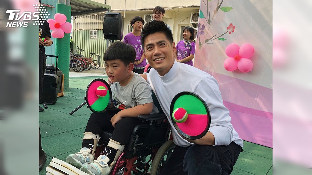 陳偉殷彰化喜樂保育院獻愛心 盼外界出力