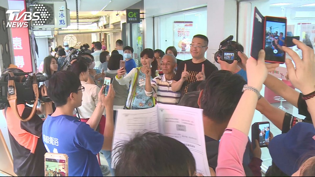 被擠上韓國瑜座車 朱學恒:他看陳情書超認真
