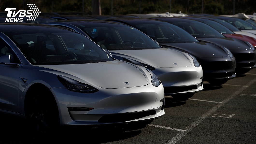 特斯拉傳Model 3日產達千台 概念股盤中走堅
