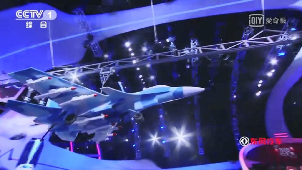 航空模型機現場起飛　花式演出精采奪目