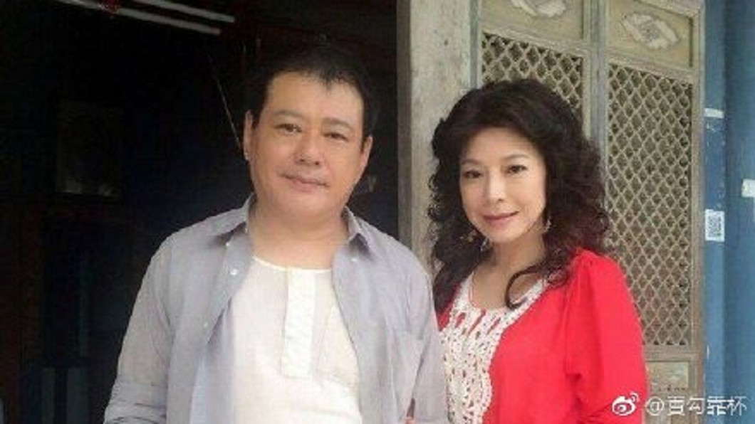 王彩樺急奔安迪靈堂上香 淚崩暴哭談安迪照顧之恩