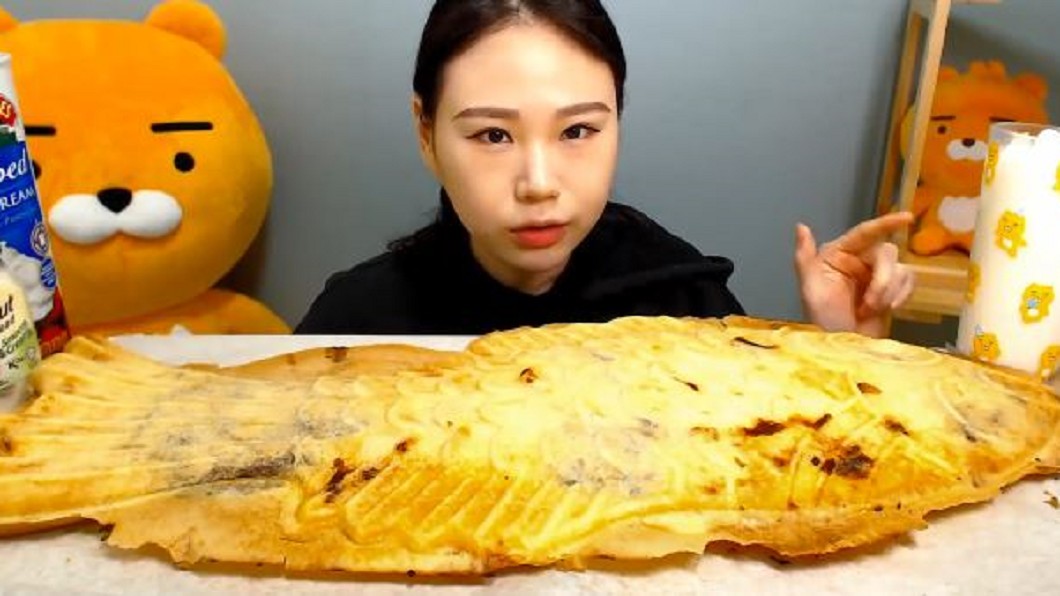 南韓人冬天最愛小吃 60公分巨無霸鯛魚燒