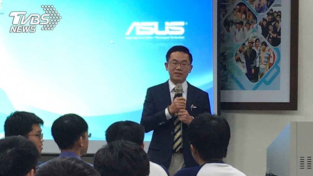 聯考英文「只考19分」不放棄 現今成UCLA終身教授