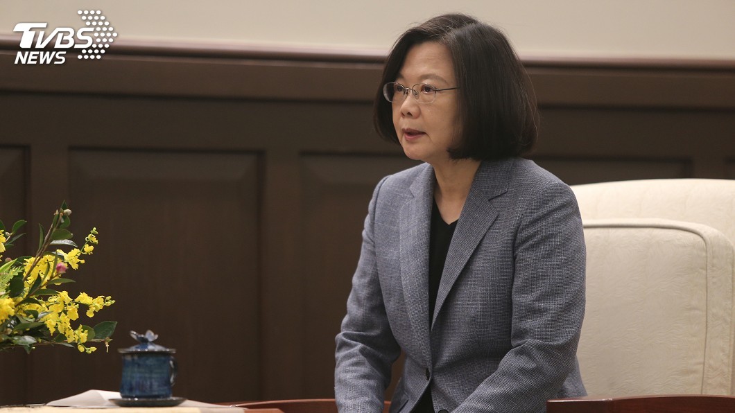 蔡總統:步入民主軌道是解決香港情勢最佳方法