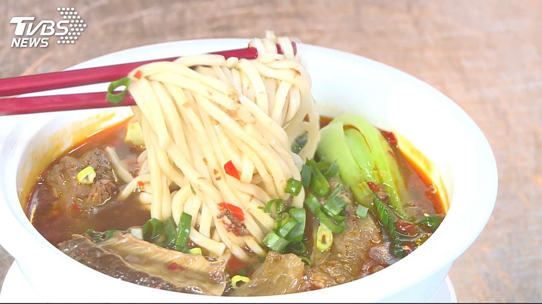 「牛肉麵+酸菜」吃多恐罹癌？營養師曝恐怖外食破解法