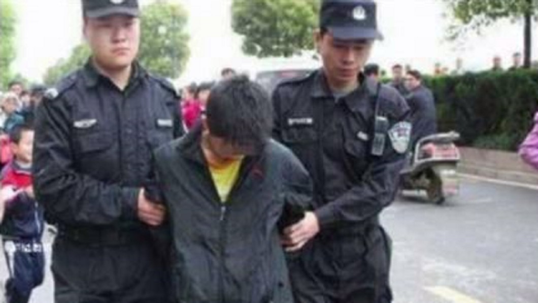 12歲男童狂砍20刀弑母 冷回「殺我媽又沒殺別人」