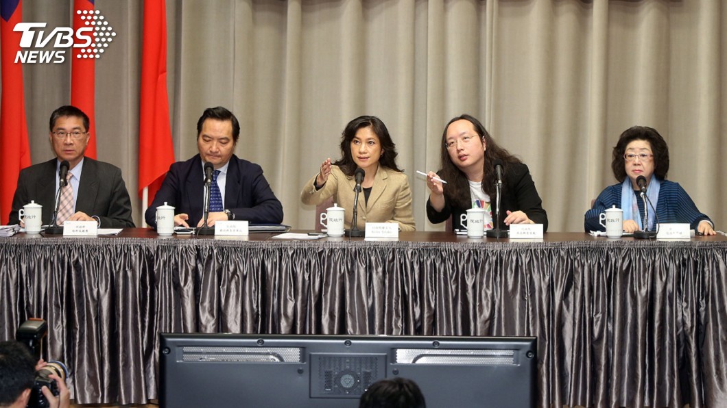 假訊息首波修法未納社維法　政院：須進一步討論