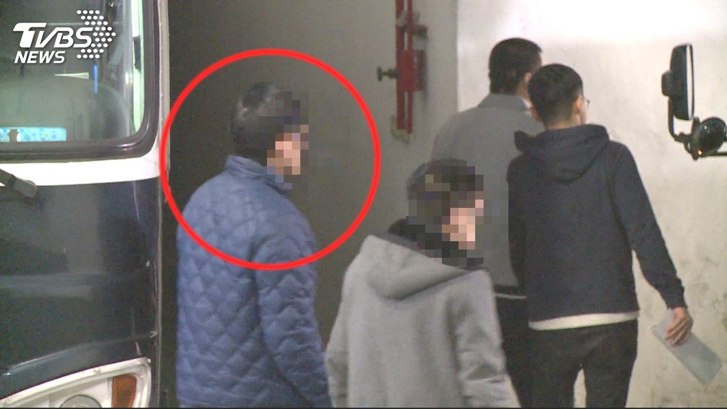 涉逼拍猥褻照！　北市知名私校狼師收押