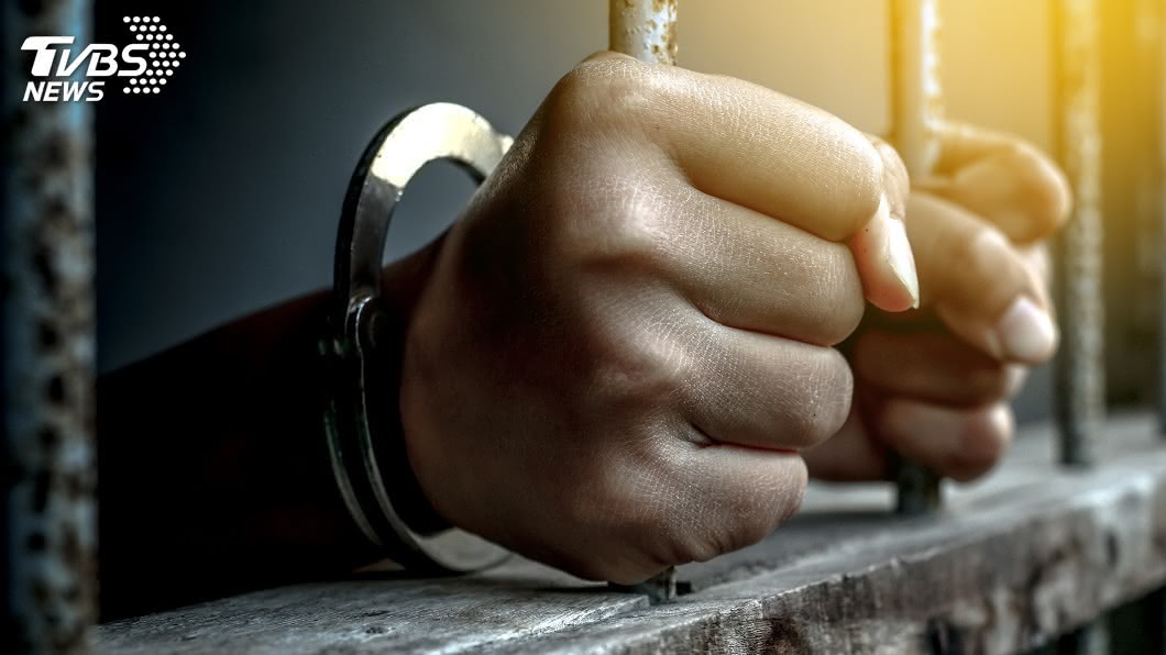 獄中為香菸翻臉　苗栗看守所受刑人痛揍3室友還拿筆攻擊