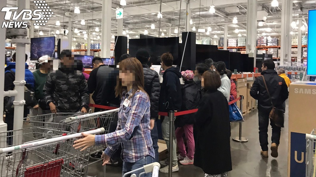 知名T牌保暖外套一件497!好市多「神物」便宜到傻眼