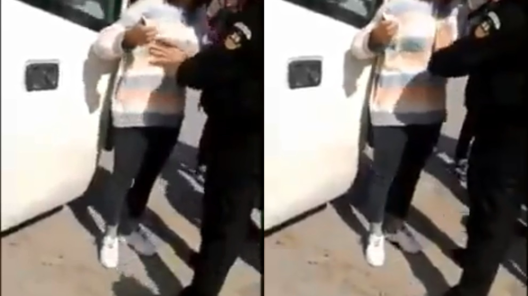 特警安檢搜身變摸胸　「又揉又掐」少女超無奈