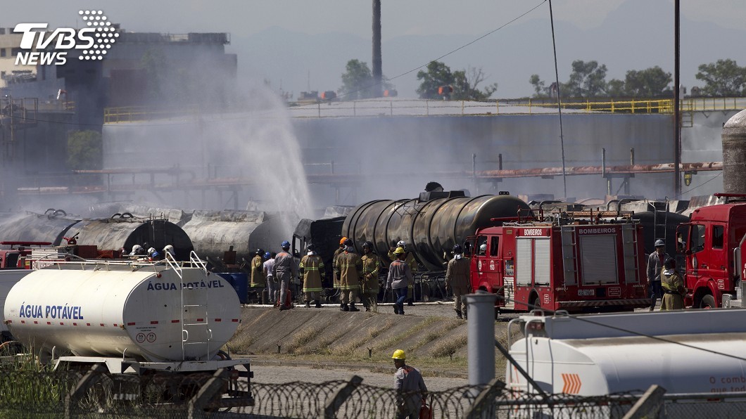 巴西煉油廠卡車爆炸 大火直竄嚇壞居民