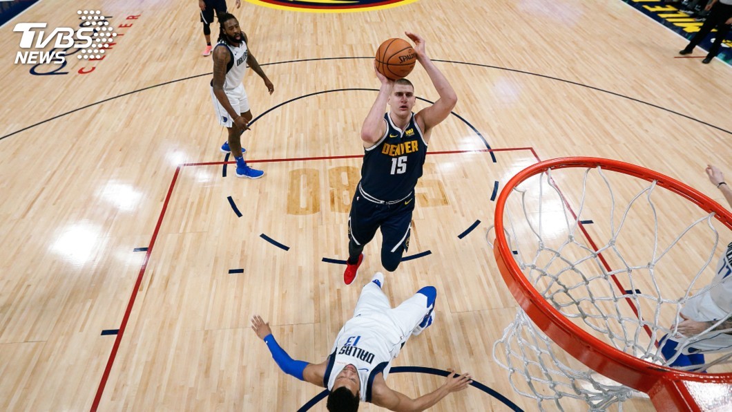 金塊銳不可當砸昏獨行俠 續居NBA西區龍頭