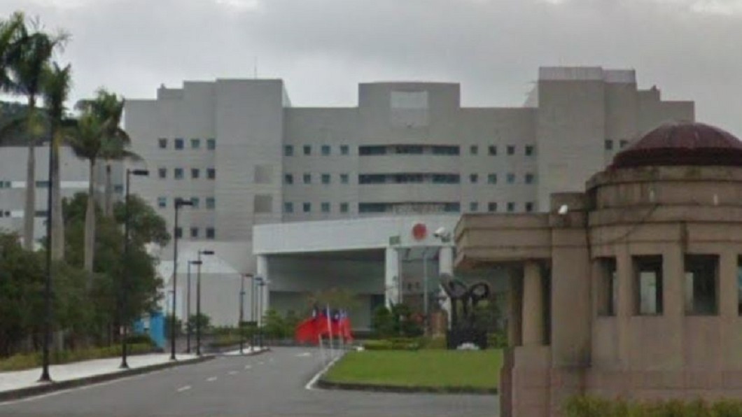 酒後鬧高鐵!國防醫校長丟官 昔部屬曝「黑內幕」疑設局
