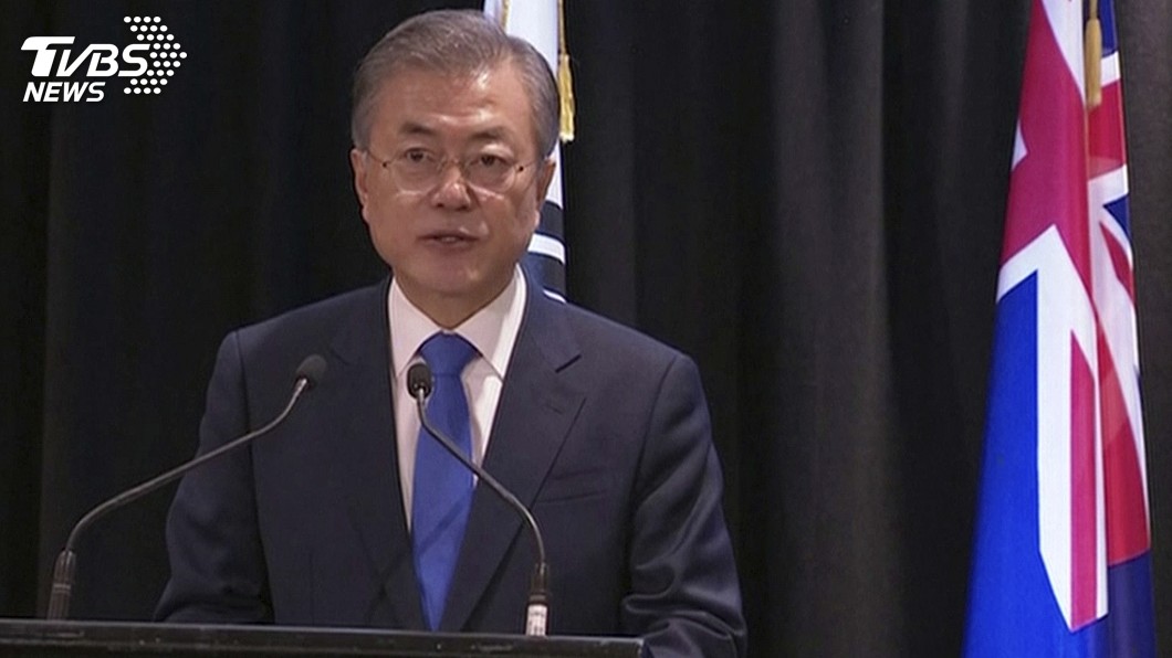 出現「死亡交叉」! 文在寅執政支持率跌至45%