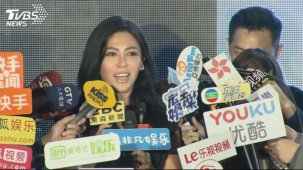 錄影片歡迎艾怡良! 張惠妹破台語笑翻網友