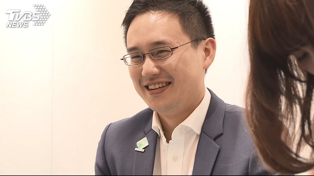 駁外派領高薪! 口譯哥深夜澄清:實領僅15萬