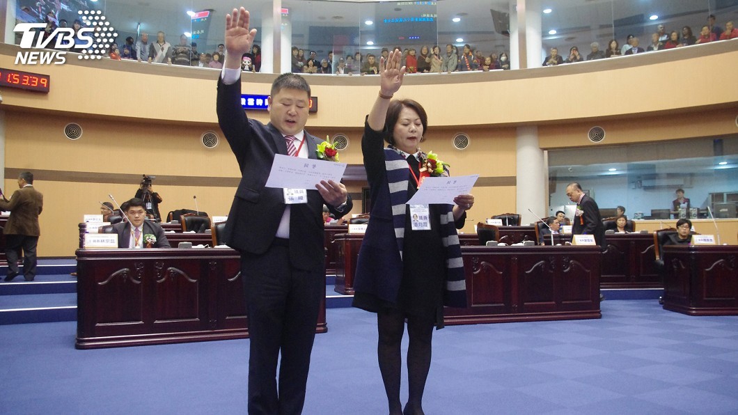 花蓮縣議長選舉施金樹跑票退黨 綠營剩2席