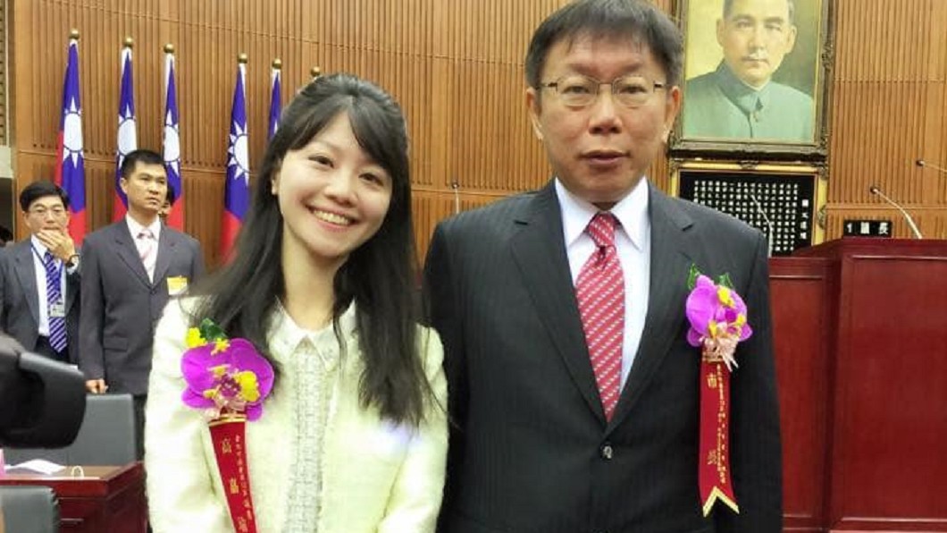 高嘉瑜PO出8年前、4年前和今年的就職典禮照片。 圖/翻攝高嘉瑜臉書