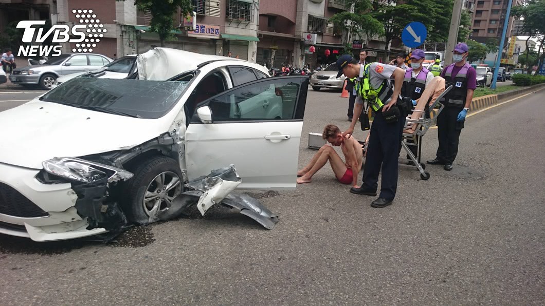 吸彩虹菸生幻覺還開車！撞死人後脫光光　男二審求輕判
