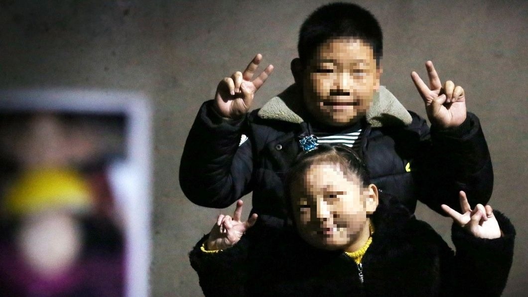 兄妹被氣爆炸傷！7歲哥忍痛植皮給妹：她還要穿漂亮裙子