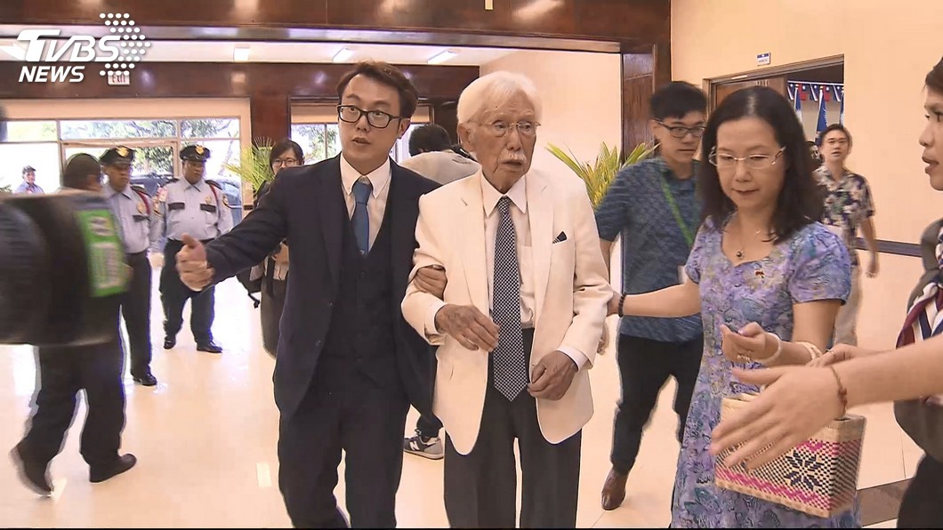看不起年輕人? 他怒揭辜寬敏「這行為」:才令人瞧不起