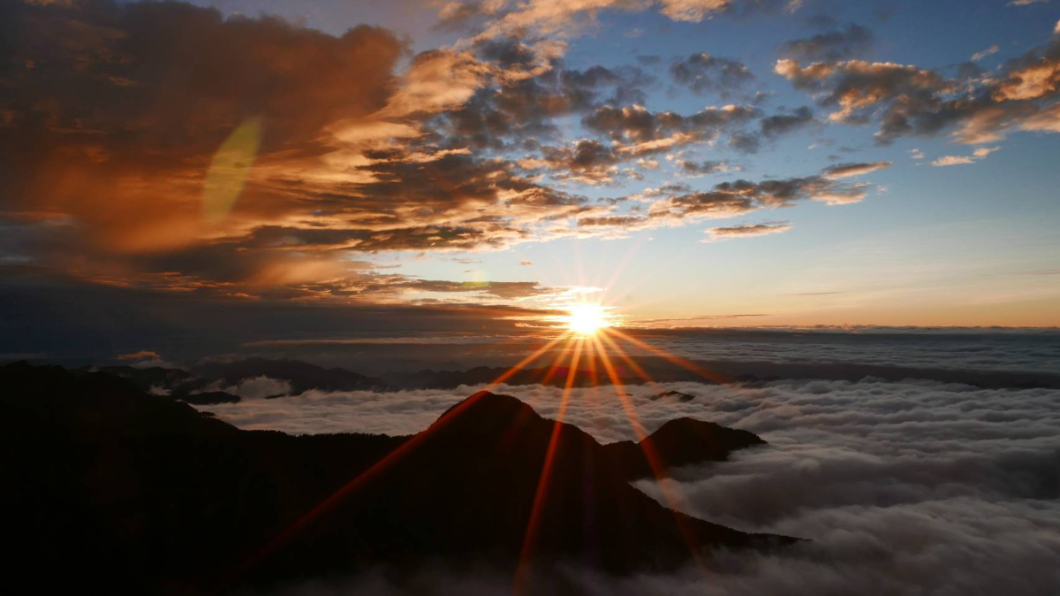 美翻!26分鐘全紀錄 2018最後一道夕陽in玉山