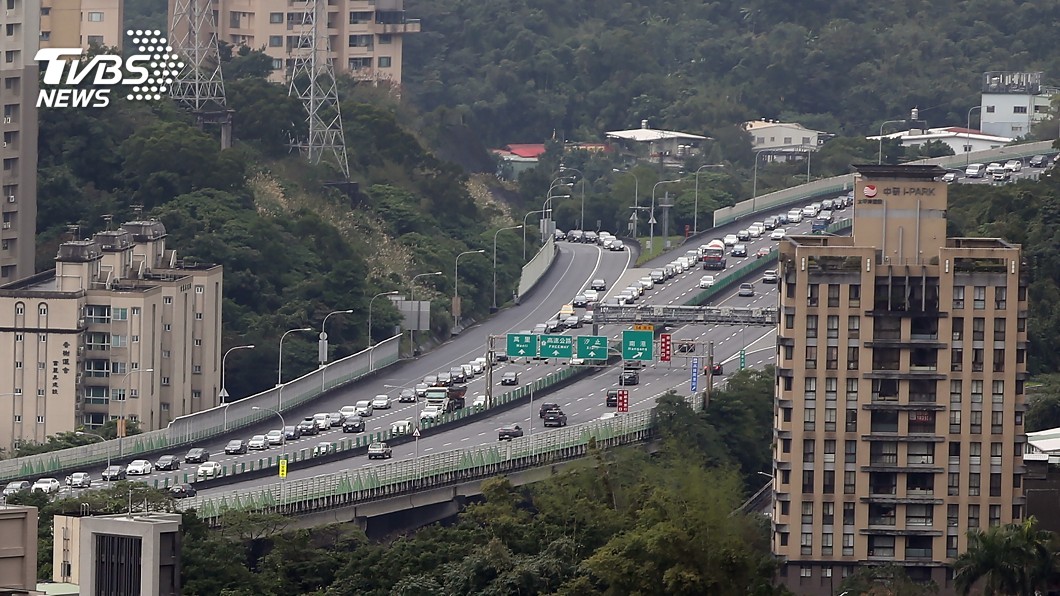 元旦收假 高公局估下午9處北上路段易塞